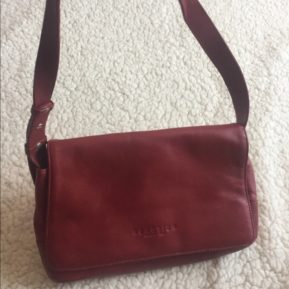 Kenneth Cole Reaction Purse - Picture 4 of 9